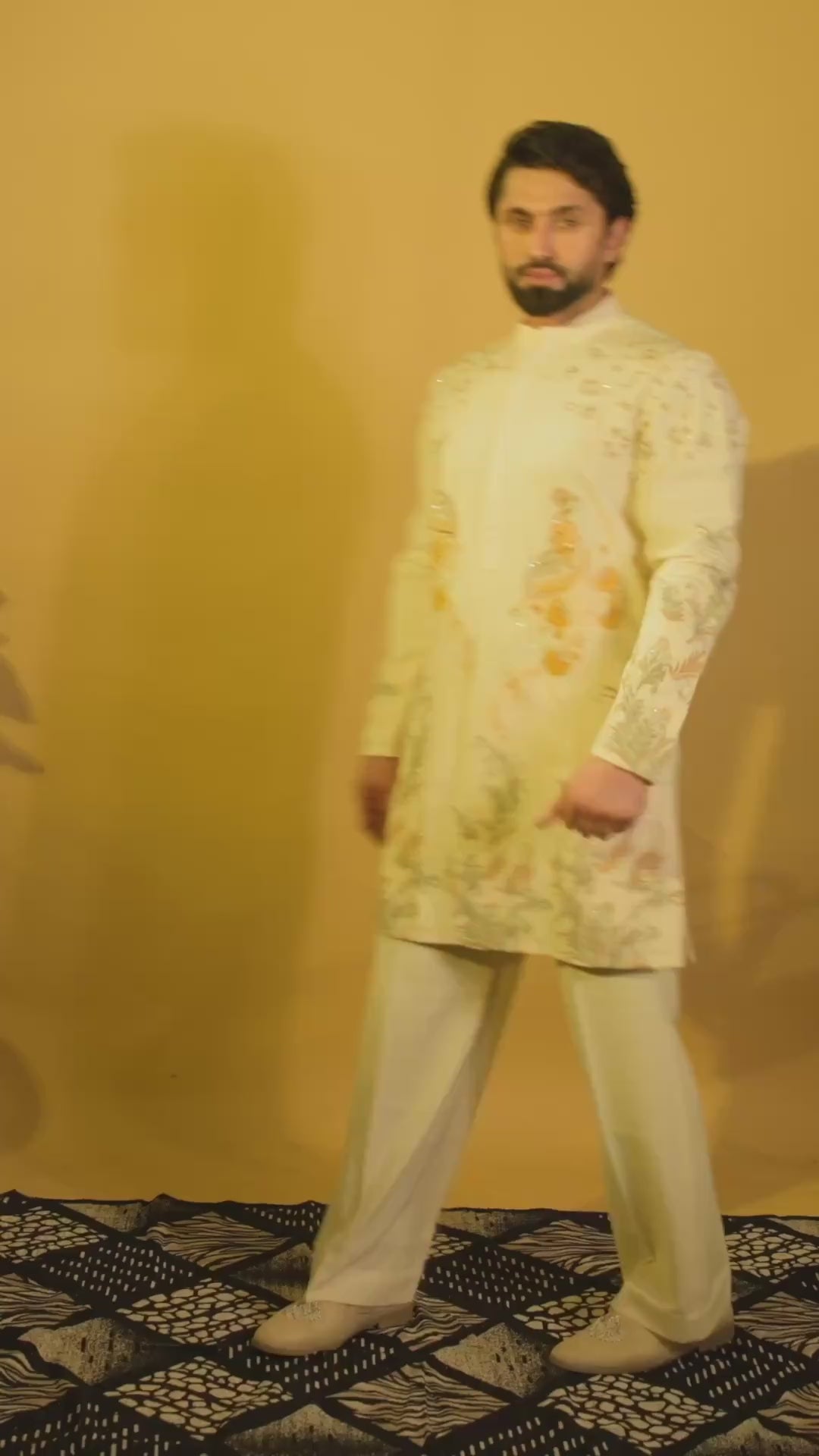 Maharana Lemon Yellow Peacock Embroidered Kurta